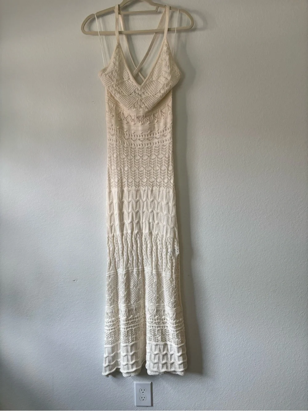 Zara Cream Crochet Maxi Dress with V-Neck Straps - Picture 4 of 8